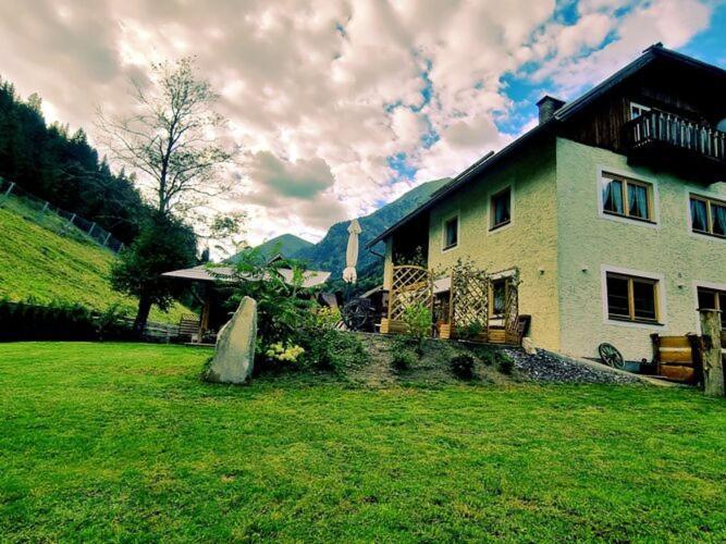 Large Detached Holiday Home In Muhr Luaran gambar