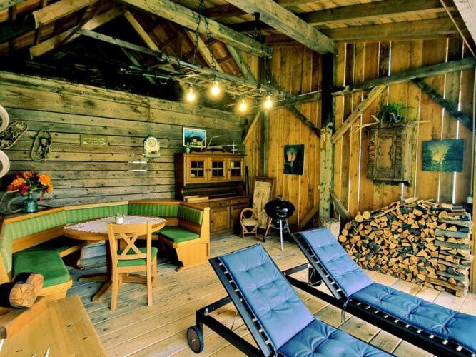 Large Detached Holiday Home In Muhr Luaran gambar